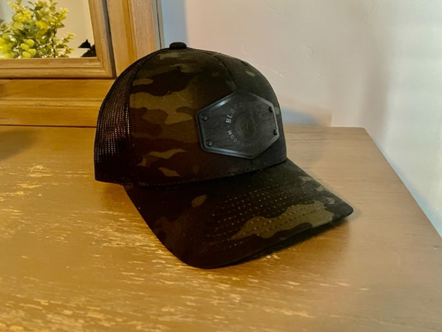 Black Wolf Wooden Patch Black Multicam/Black Hat